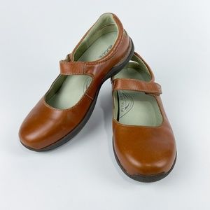 Rogue Brown Mary Jane Cork Flats Pita Arch Shoes